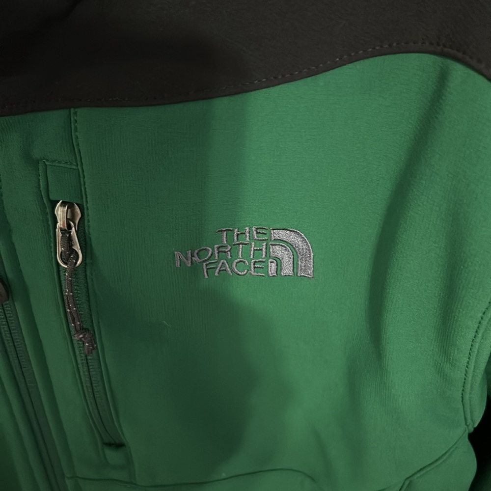 Men’s north face jacket - Picture 2 of 4